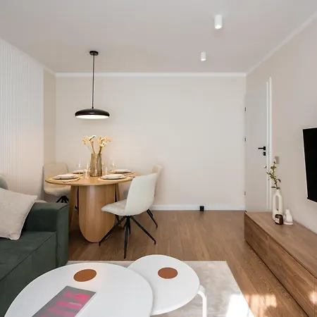 Atena Cismigiu Park *