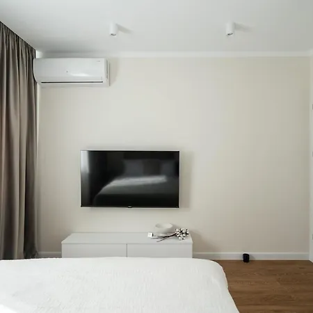 Atena Cismigiu Park * Bucarest