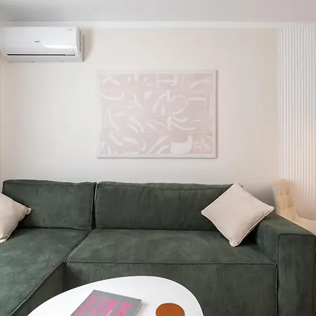Apartment Atena Cismigiu Park *