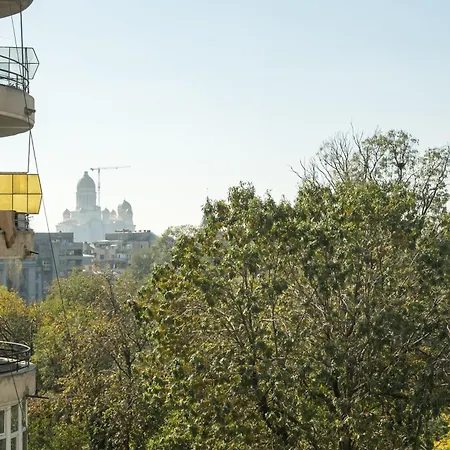 Atena Cismigiu Park Bucarest