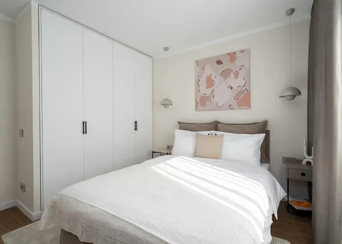 Atena Cismigiu Park *