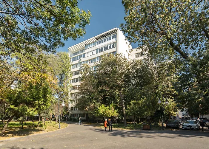 Atena Cismigiu Park *